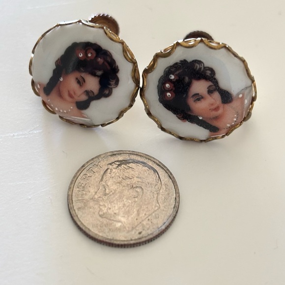 Limoges Porcelain Portrait Earrings Lady In Blue Scalloped Gold Edge Screw Back - Picture 2 of 7